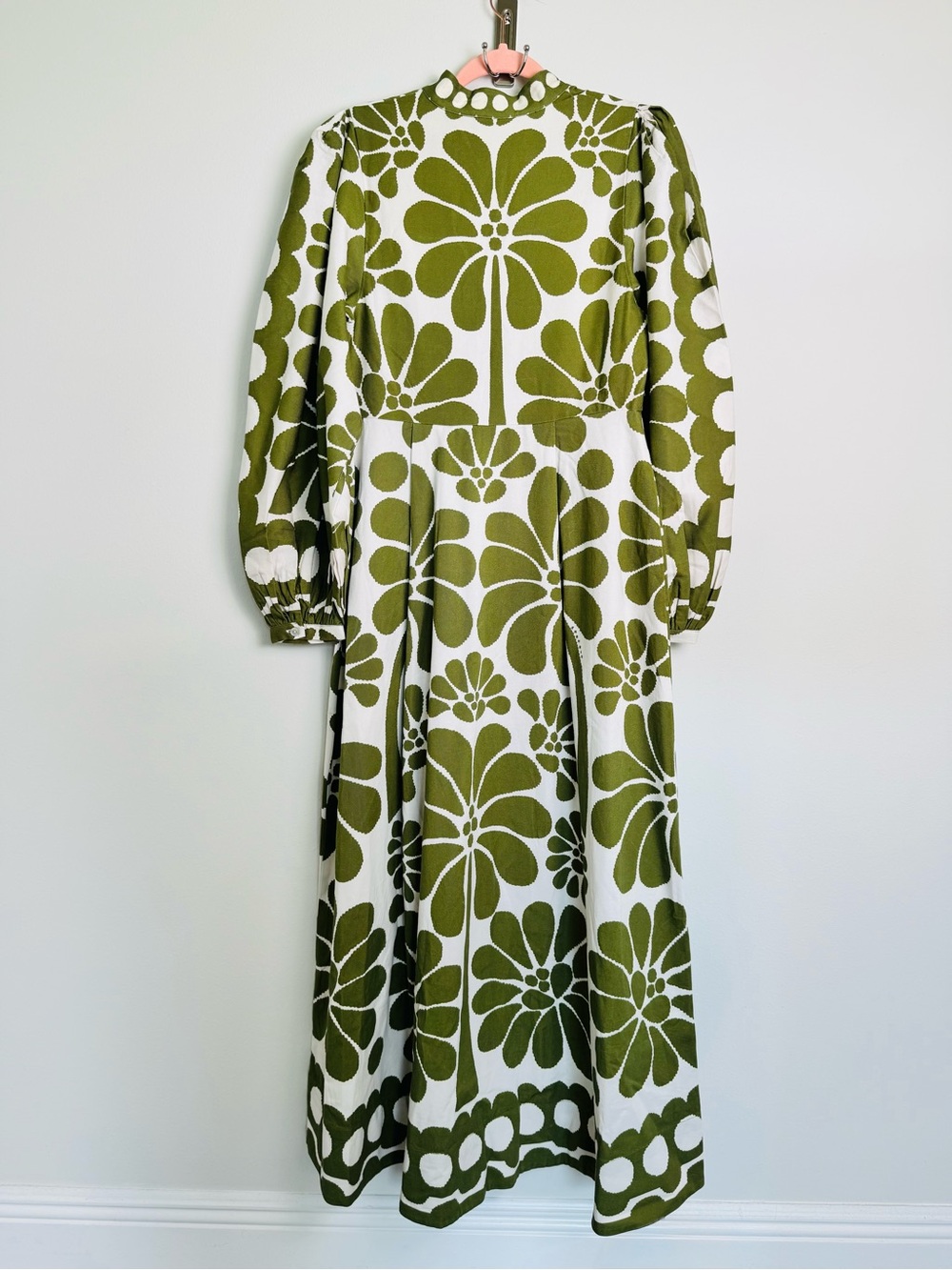 FARM RIO
Buttoned Puff Sleeve Maxi Dress - Palermo
Green - Picture 9 of 14